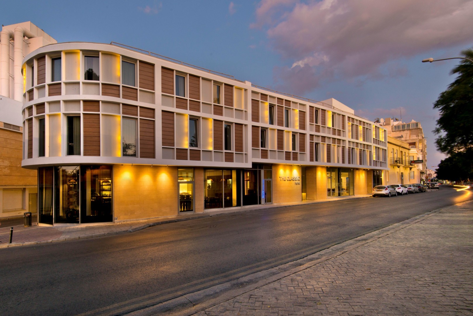 Daima Biz Hotel
