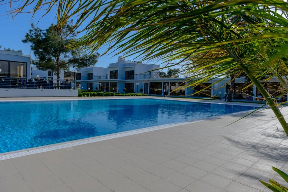 Piscine extérieure de l'hôtel