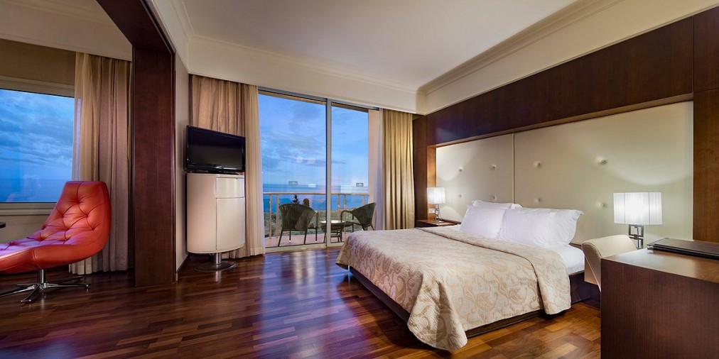 Chambre double avec vue mer et balcon